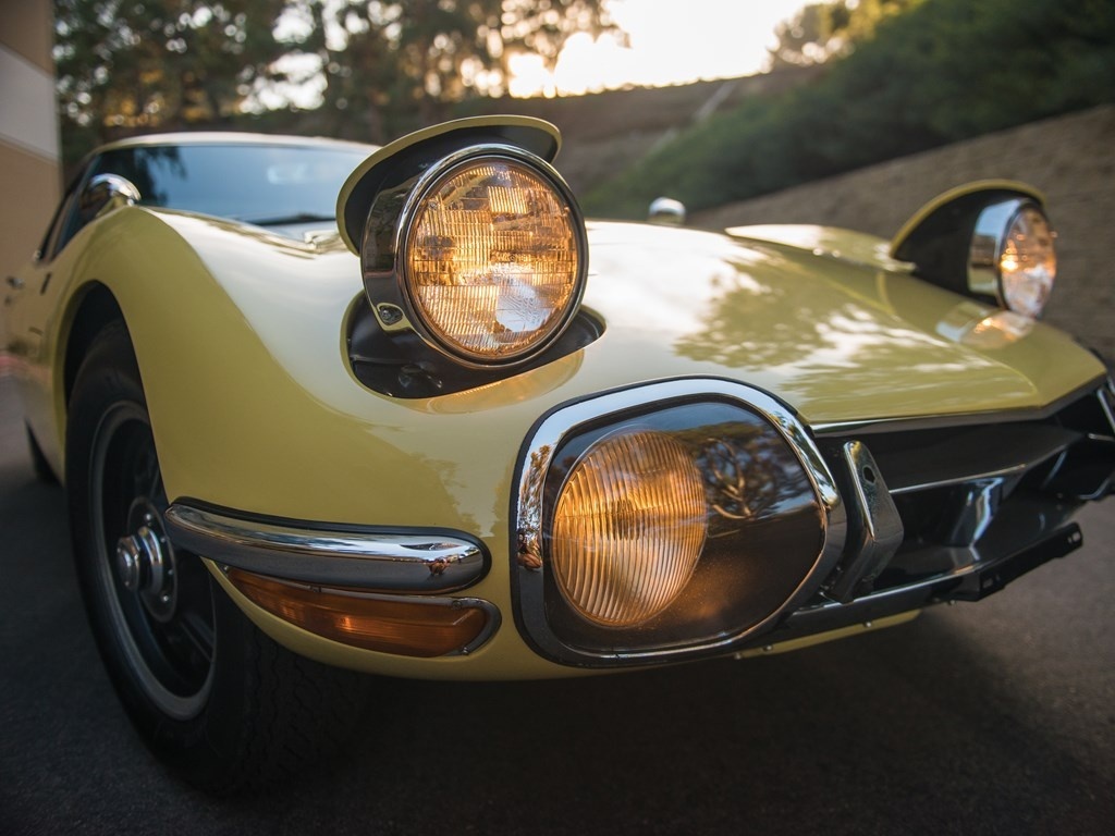 Bellatrix Yellow Toyota 2000GT | Supercar Report